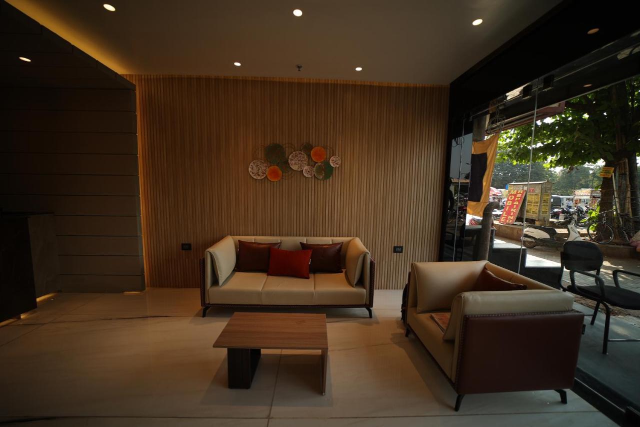 Hotel MariGold Bhubaneswar Buitenkant foto